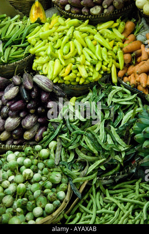 Gemüse für den Verkauf auf dem Markt in Nuwara Eliya, in der Nähe von Kandy, Sri Lanka. Stockfoto