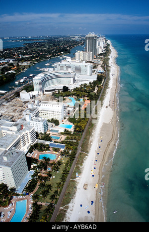 Aerial View von Miami Beach mit Fontainbleu Hotel im Zentrum Stockfoto