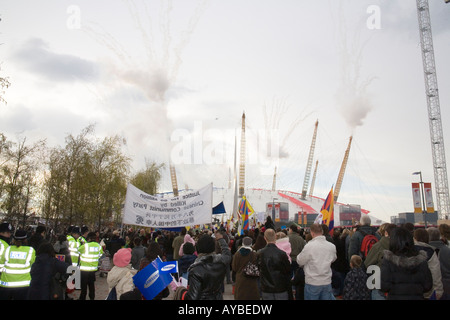 Tibet und Menschenrechte Anhänger protestieren gegen die Olympischen Spiele in Peking (2008) Fackelumzug durch London. Stockfoto