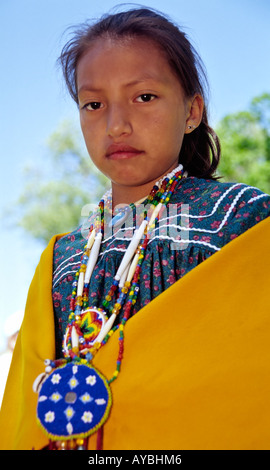 Herr 541 Christlyn Lester, ein Mescalero Apache Mädchen beteiligt sich am Fort Stanton Heritage Days in Lincoln, New Mexico. Stockfoto