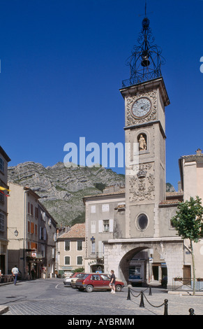 Uhrturm in Sisteron Alpes de Haute Provence Frankreich Provence Alpes Côte d ' Azur Stockfoto