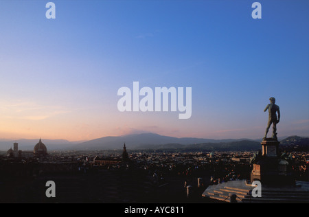 Michelangelos David und Brunelleschis Dom von Piazza Michelangelo Florenz Toskana Italien Europa Stockfoto