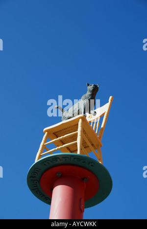 Eine Katze auf einem Stuhl-Skulptur in Toronto Kanada Stockfoto