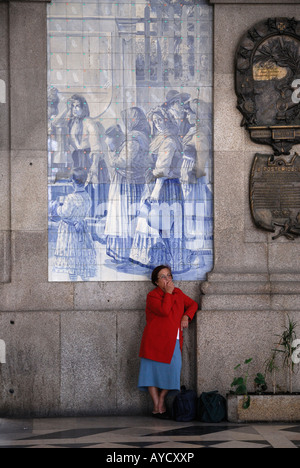 Porto Portugal Estação de São Bento Bahnhof Stockfoto