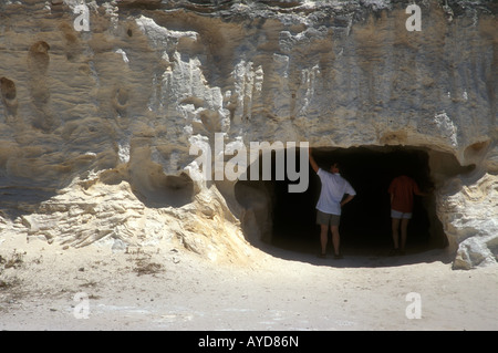 Universität und Toilette aus Kalkstein Steinbruch, Robben Island Gefängnis, Südafrika Stockfoto