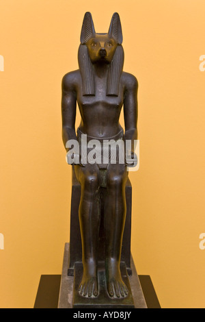 Skulptur des Schakals leitete Anubis Gott der Einbalsamierung Stockfoto