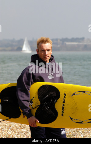 17 04 04 Calshot Aktivitäten konzentrieren sich UK Foto Simon Grosset Stockfoto