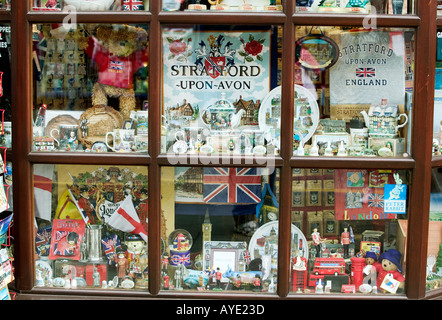 Ein Schaufenster in Stratford-upon-Avon UK anzeigen, Geschenke und souvenirs Stockfoto