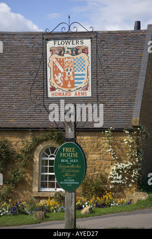 Howard Arms Pub Ilmington Cotswolds Warwickshire England Stockfoto