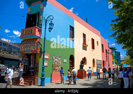 Bunte Gebäude auf dem Caminito in La Boca-Viertel von Buenos Aires Argentinien Stockfoto