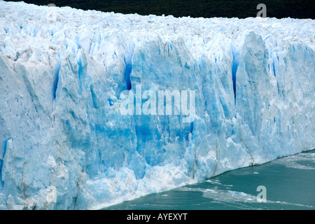 Der Perito-Moreno-Gletscher befindet sich im Los Glaciares Nationalpark in Patagonien Argentinien Stockfoto
