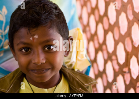 Porträt eines indischen Jungen in Kaniyakumari Süd-Indien Stockfoto