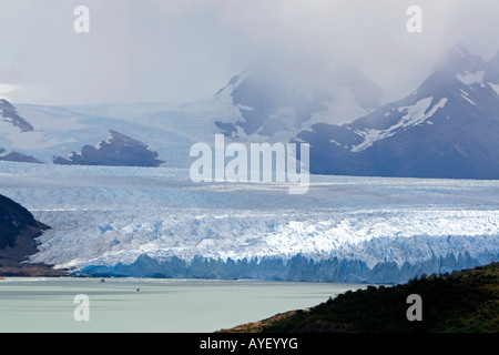 Der Perito-Moreno-Gletscher befindet sich im Los Glaciares Nationalpark in Patagonien Argentinien Stockfoto