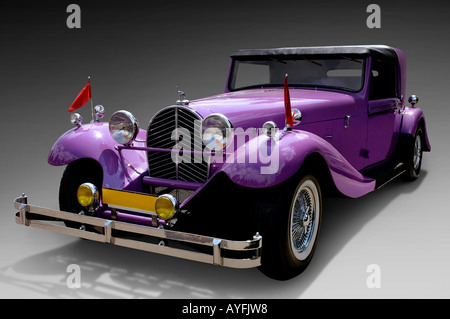 Lila Bugatti Typ 41 Royale Oldtimer 1927-1933 Stockfoto