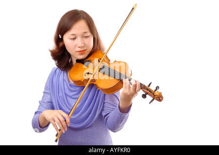 Teenager-Mädchen mit dem Geigenspiel Stockfoto