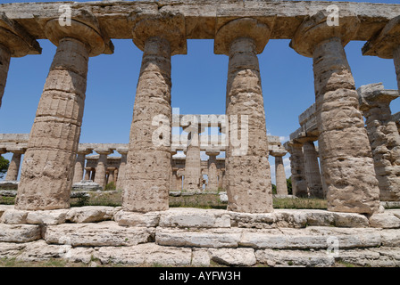 Paestum Italien Basilika von Paestum aka Tempel der Hera Stockfoto