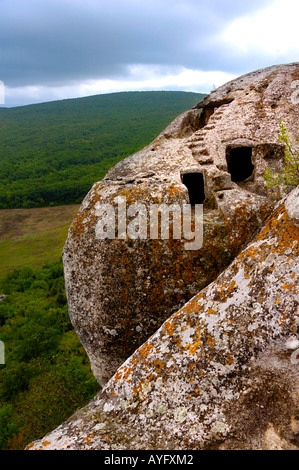 Krim Berge Eski-Kermen mittleren Alters Höhlenstadt Stockfoto