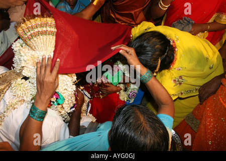 MOO Dikhai Zeremonie Teil des islamischen Hochzeit, Tamil Nadu, Südindien Stockfoto
