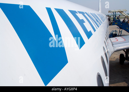Vietnam Airlines Flugzeug entladen Passagiere HAN International Flughafen Hanoi-Vietnam Stockfoto
