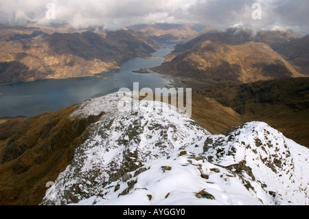 Blick von Osten auf Loch Hourn aus Ladhar Bheinn Knoydart Schottland Stockfoto