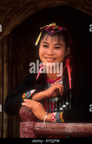 Miao-Minderheit Nationalität Frau auf der tropischen Insel Hainan Stockfoto