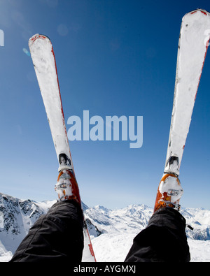 Ski-Tipps In der Sonne auf der Piste In La Plagne französische Alpen Frankreich Europa Stockfoto