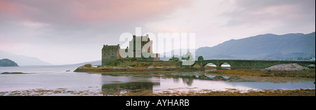 Eilean Donan Castle am Loch Duich in Dornie in Schottland Stockfoto
