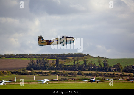 T28 Fennec ausziehen aus Duxford Flugplatz Stockfoto