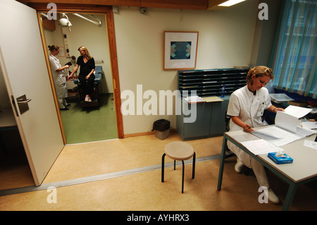 Amsterdam eine schwangere Frau erhält eine medizinische Endkontrolle in der VU Universität Krankenhaus nur wenige Tage vor der Lieferung Stockfoto