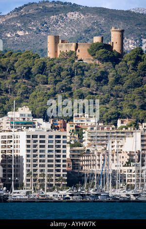 Paseo Maritimo de Palma de Mallorca, Schloss Bellver Stockfoto