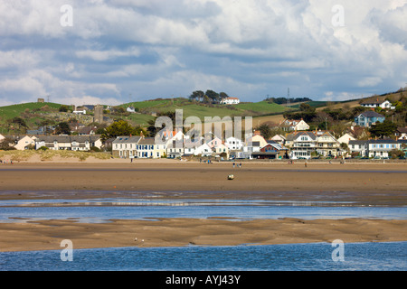 Devon Dorf der Instow aus über das Wasser auf Appledore Stockfoto