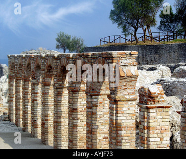 ES - Gardasee: Catull-Grotten in Sirmione Stockfoto