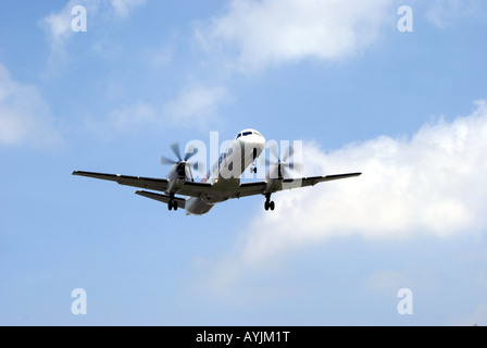 SAAB 2000 EASTERN AIRWAYS AUF ANSATZ Stockfoto