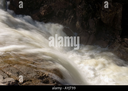 Fällt am felsigen Schlucht, Kancamagus Highway, New Hampshire, USA Stockfoto