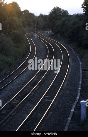 Bahn-Linien verschwinden in Ferne, Hatton Bank, Warwickshire, England, UK Stockfoto