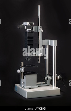 Leitz Aristophot Makro Mikrofotografie Kamera stehen schwarzen Hintergrund