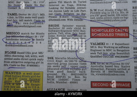 Ehelichen Teil einer indischen Zeitungswerbung für Bräute bestimmter Kasten oder Stämme und heller Haut, Indien Stockfoto