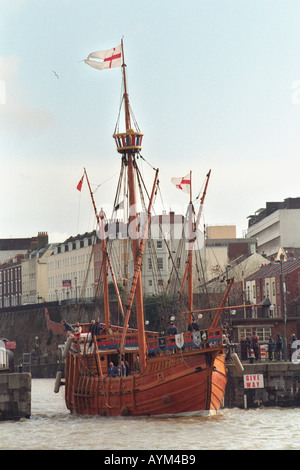 Nachbau des 15. Jahrhundert Segelschiff The Matthew in Bristol Docks original Schiff wurde nach Neufundland 1497 von John Cabot gesegelt. Stockfoto