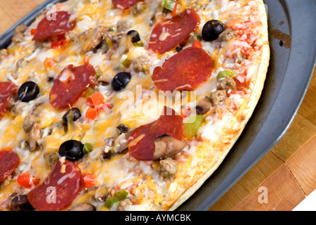 Eine Nahaufnahme von frisch zubereiteten pizza Stockfoto