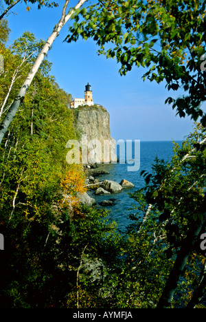 Split Rock Lighthouse steht hoch über dem Lake Superior am nördlichen Ufer des Lake Superior, Minnesota. Stockfoto