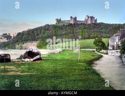 Llansteffan Castle ist eine Burg mit Blick auf den Fluss Tywi Eintritt in Carmarthen Bay Stockfoto