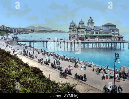 Pier und Pavillion, Colwyn Bay Beach Wales UK Stockfoto