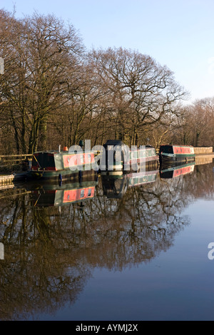 Schmale Boote auf dem Kanal von Lancaster in Garstang Stockfoto