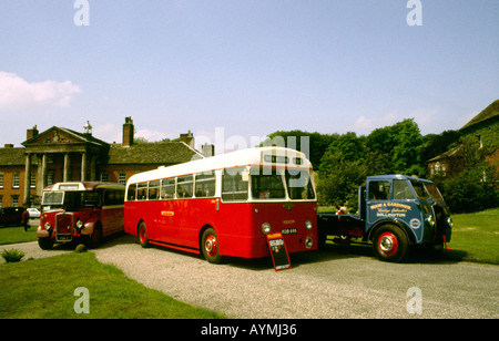 Cheshire Macclesfield Adlington Hall Transport Oldtimer Busse und LKW Stockfoto