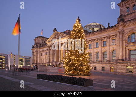 Europa Europa Deutschland Deutschland Berlin Mitte Reichstag Wohnaccesoires Weihnachten Stockfoto
