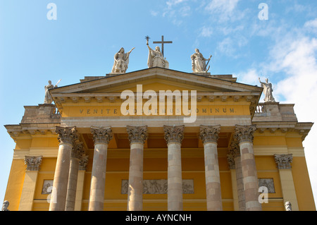 Basilika - Eger Ungarn Stockfoto