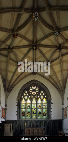 Glasmalerei-Fenster Lady Chapel St. Davids Kathedrale Dyfed Wales UK Europe Stockfoto