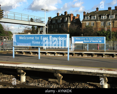 Willkommen bei East Croydon unterzeichnen, Croydon Station UK Stockfoto