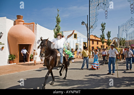 Wallfahrt zu Ehren der Jungfrau des Rosenkranzes in der Sonne fair Fuengirola Malaga Küste Andalusien Spanien Stockfoto