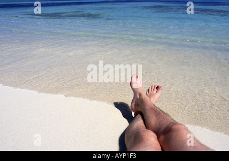 Füße im Wasser Stockfoto